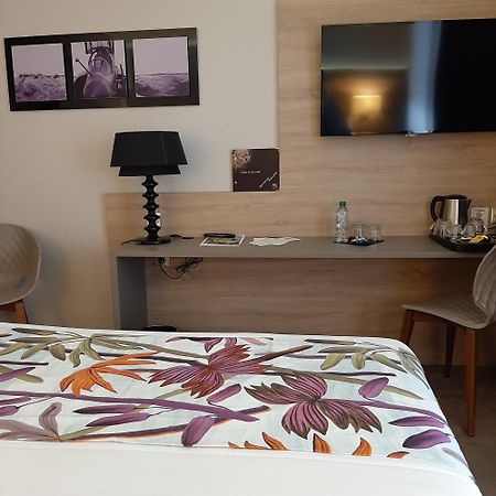 Logis Hotel Relais Saint Jacques - Chateauroux Déols Esterno foto