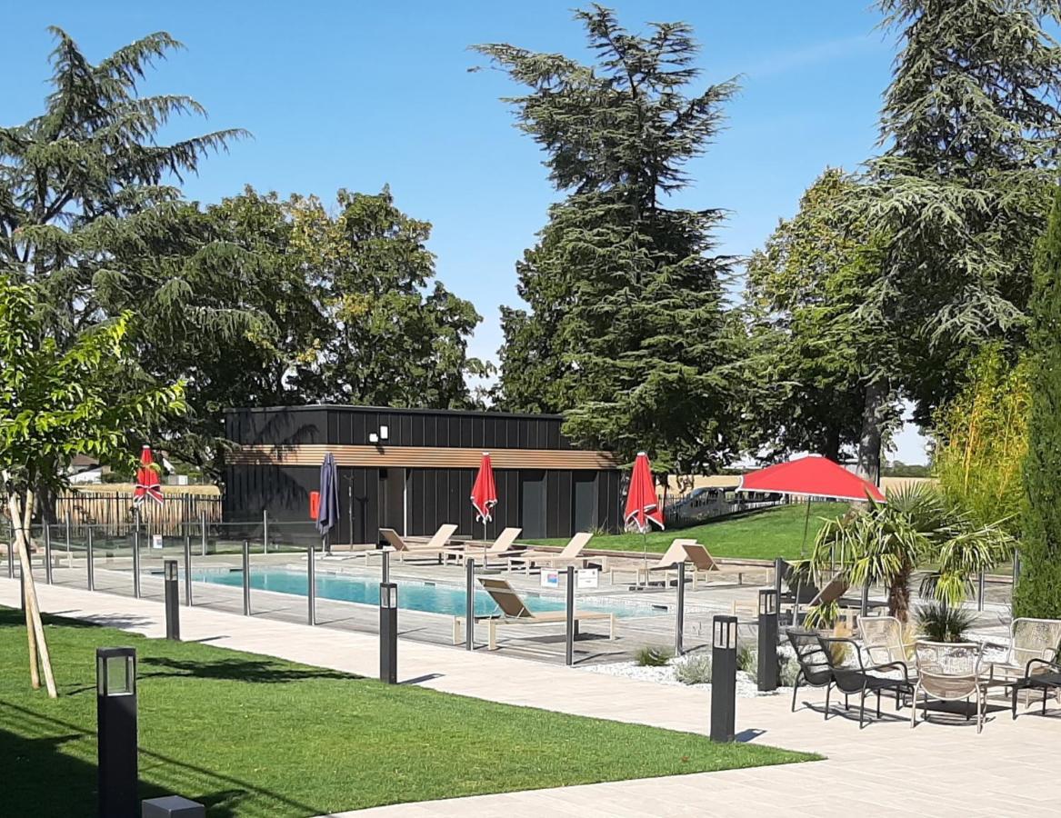 Logis Hotel Relais Saint Jacques - Chateauroux Déols Esterno foto
