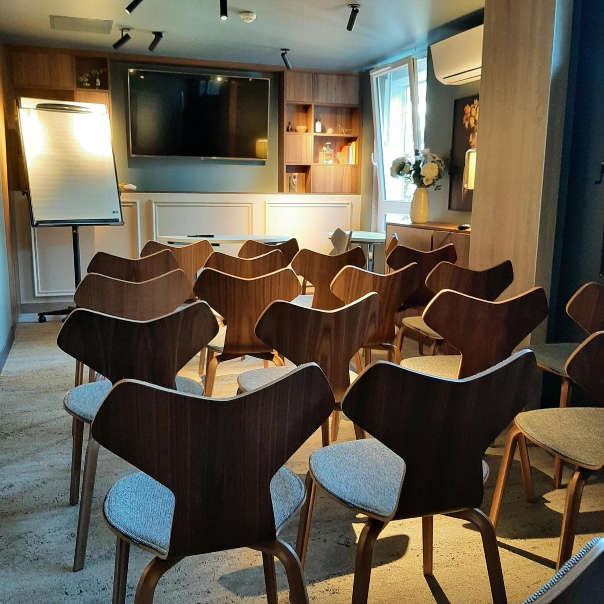 Logis Hotel Relais Saint Jacques - Chateauroux Déols Esterno foto