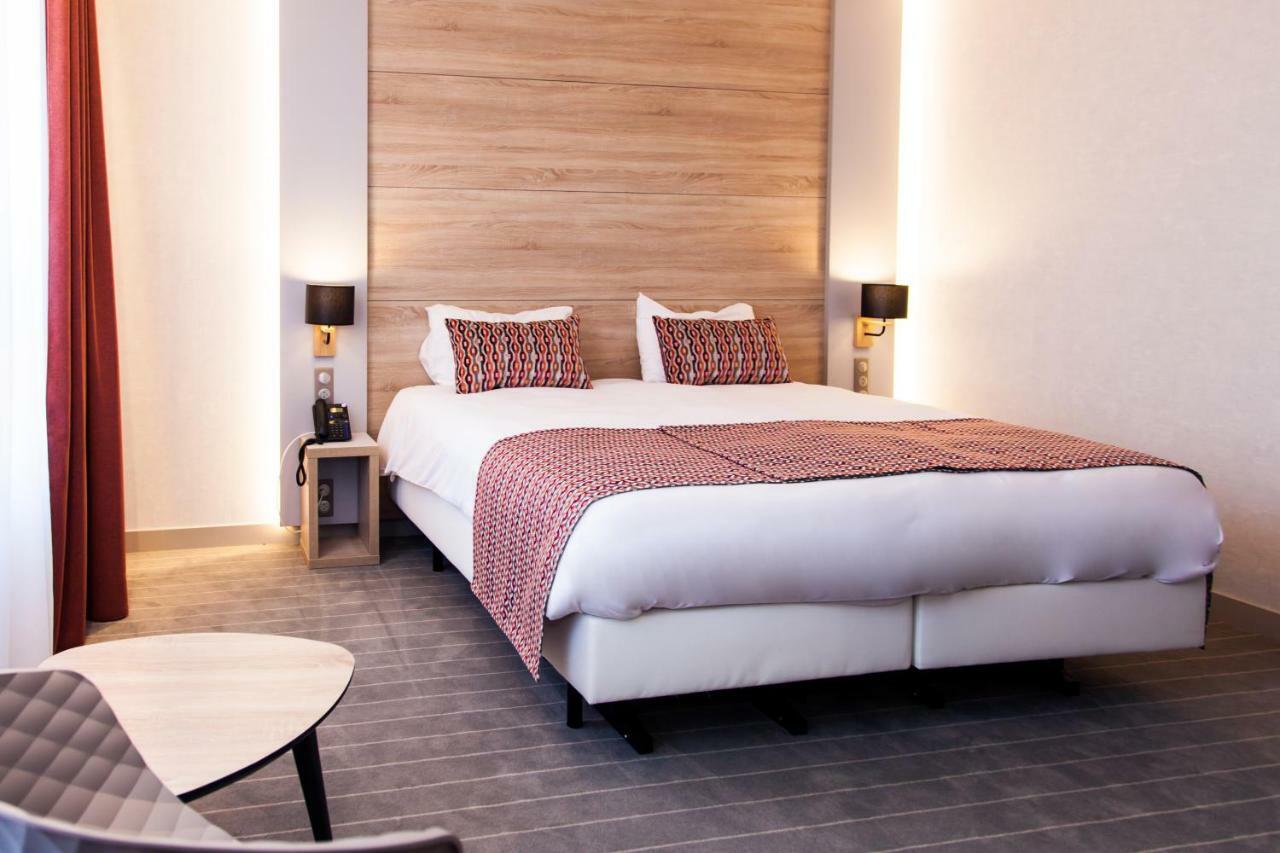 Logis Hotel Relais Saint Jacques - Chateauroux Déols Esterno foto