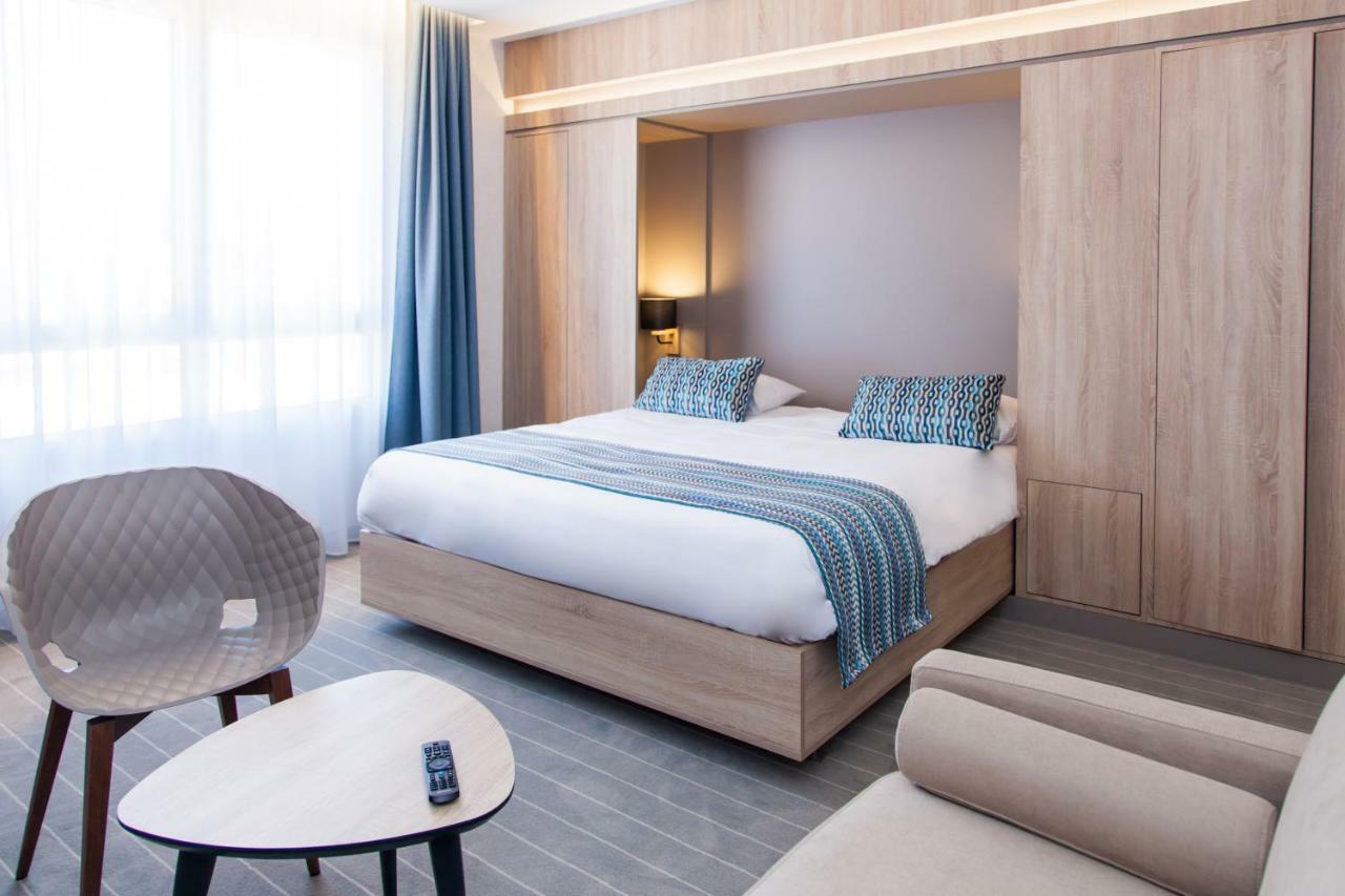 Logis Hotel Relais Saint Jacques - Chateauroux Déols Esterno foto