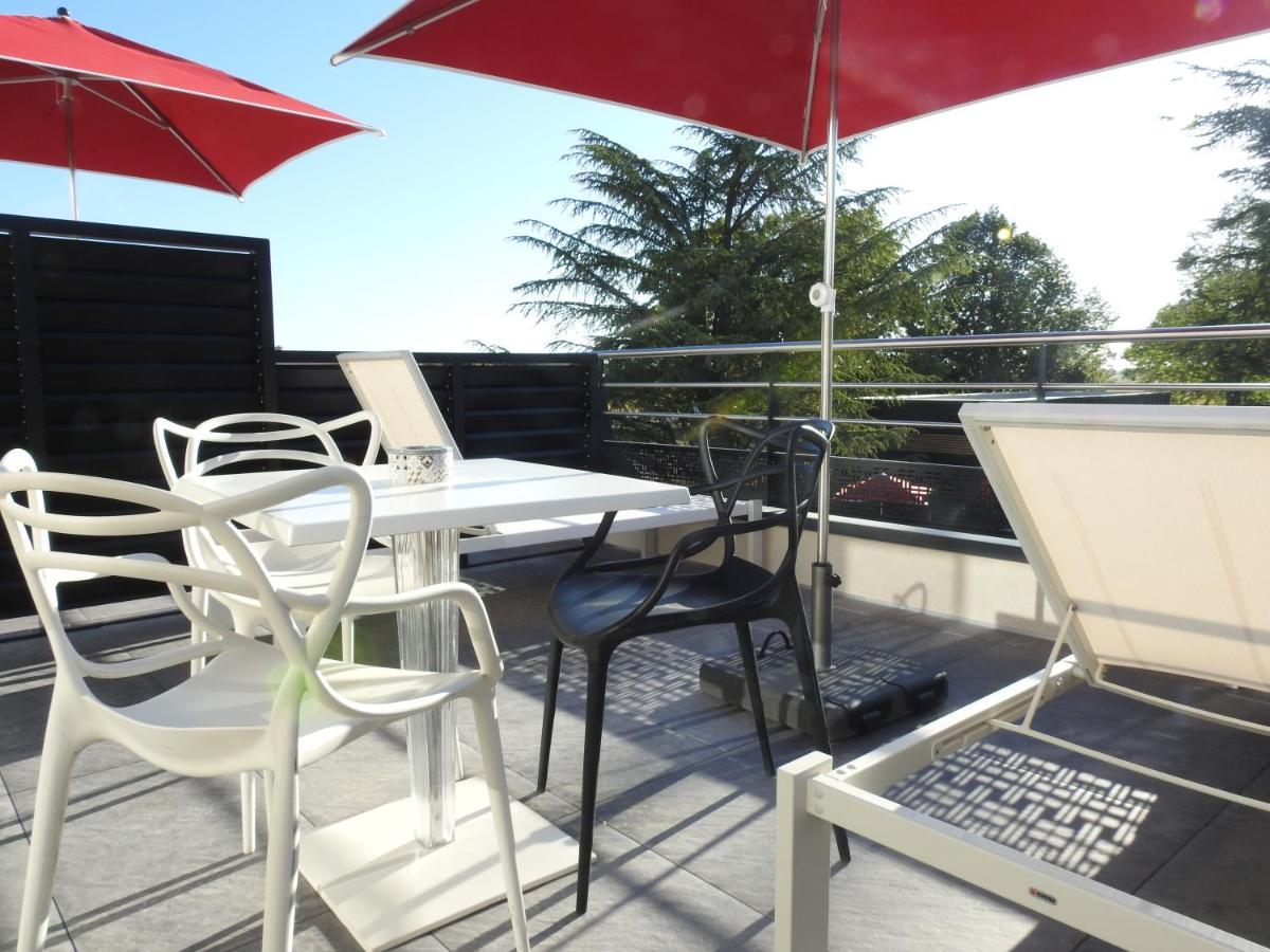 Logis Hotel Relais Saint Jacques - Chateauroux Déols Esterno foto